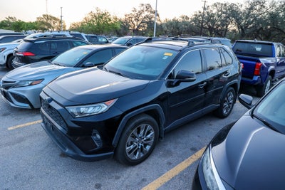 2020 Toyota RAV4 XLE Premium