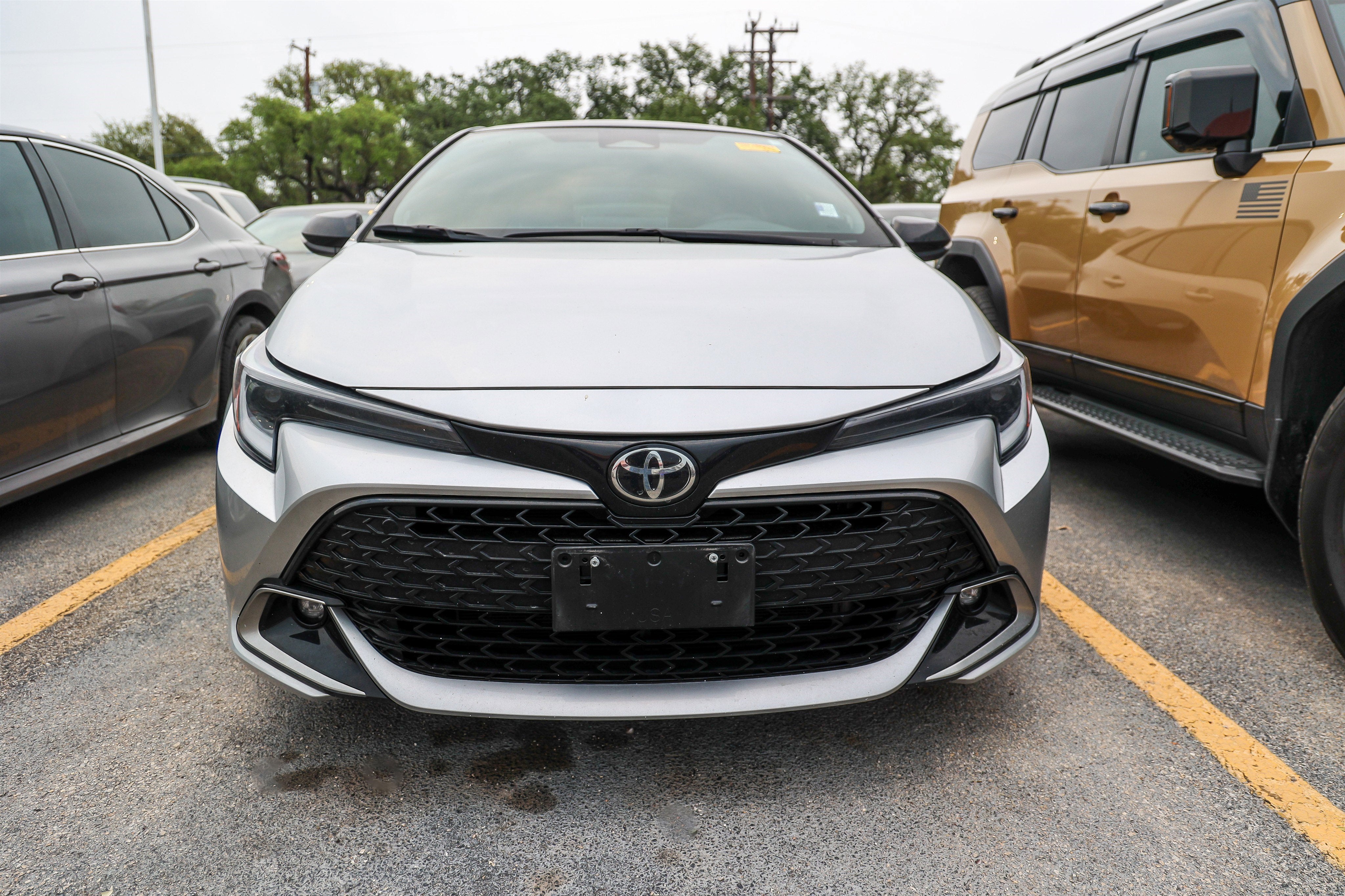 2025 Toyota COROLLA HATCHBACK XSE