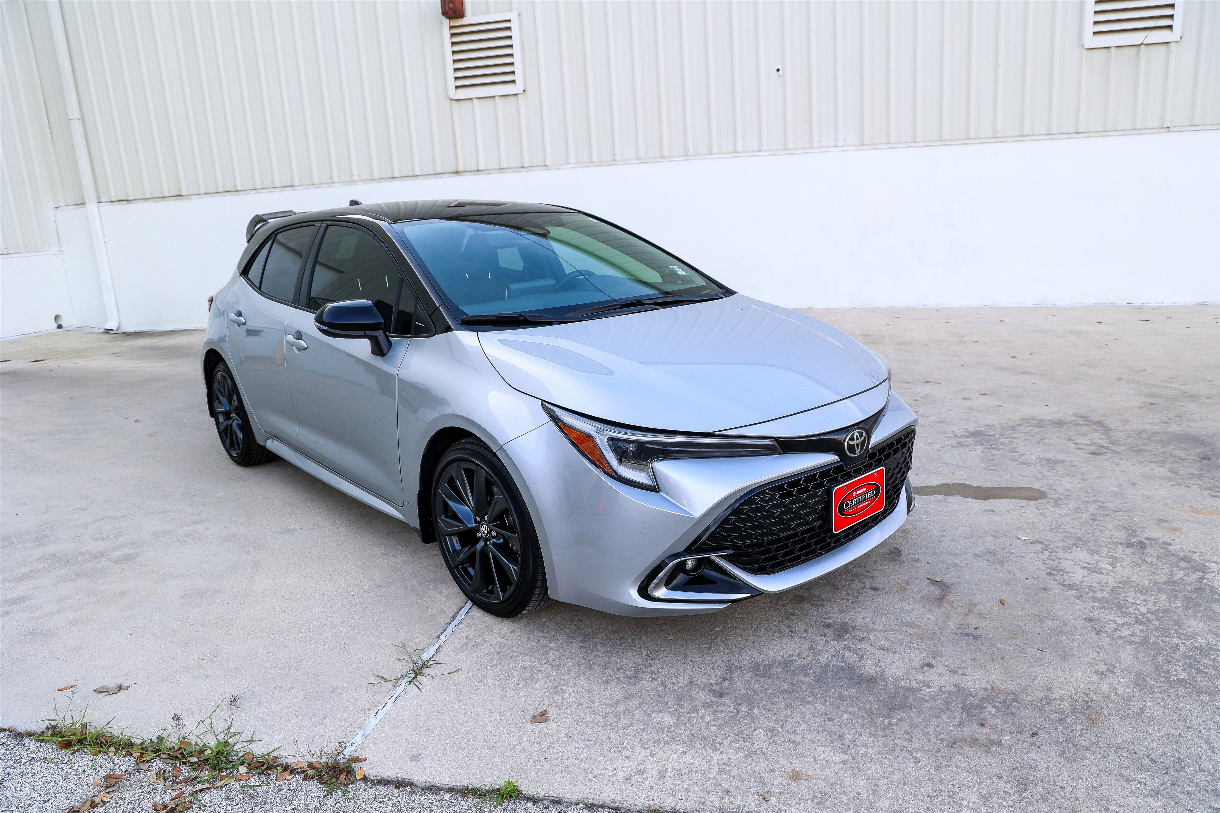 2025 Toyota COROLLA HATCHBACK XSE
