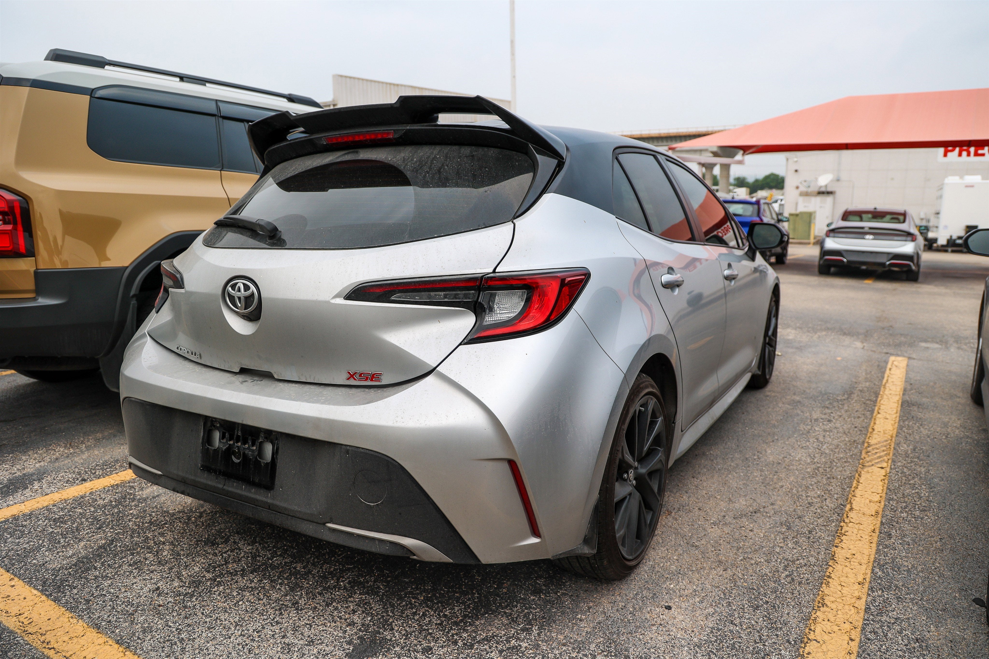 2025 Toyota COROLLA HATCHBACK XSE