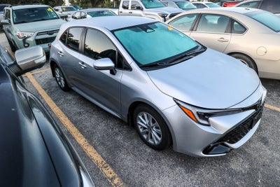 2025 Toyota Corolla Hatchback SE
