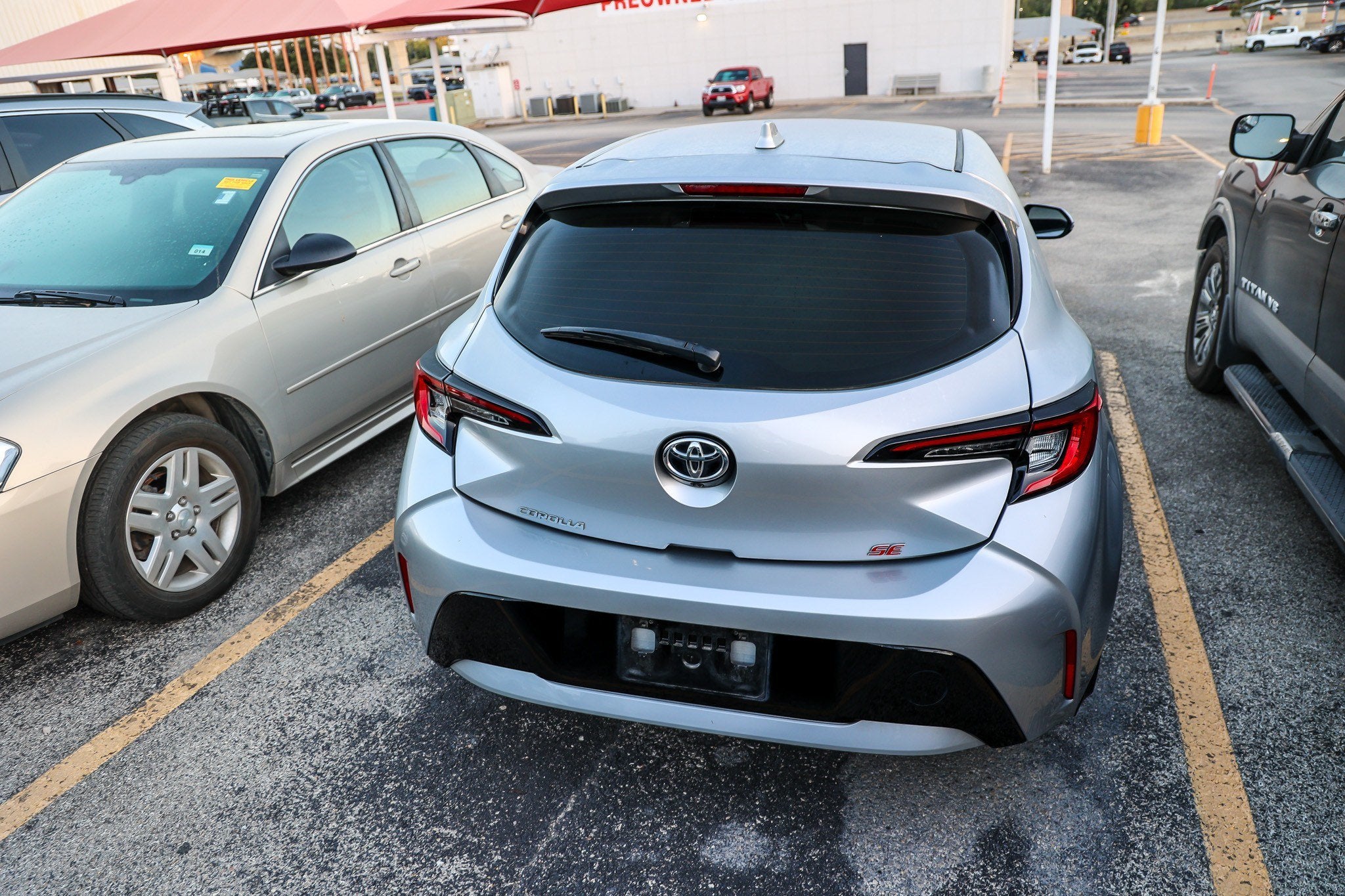 2025 Toyota Corolla Hatchback SE