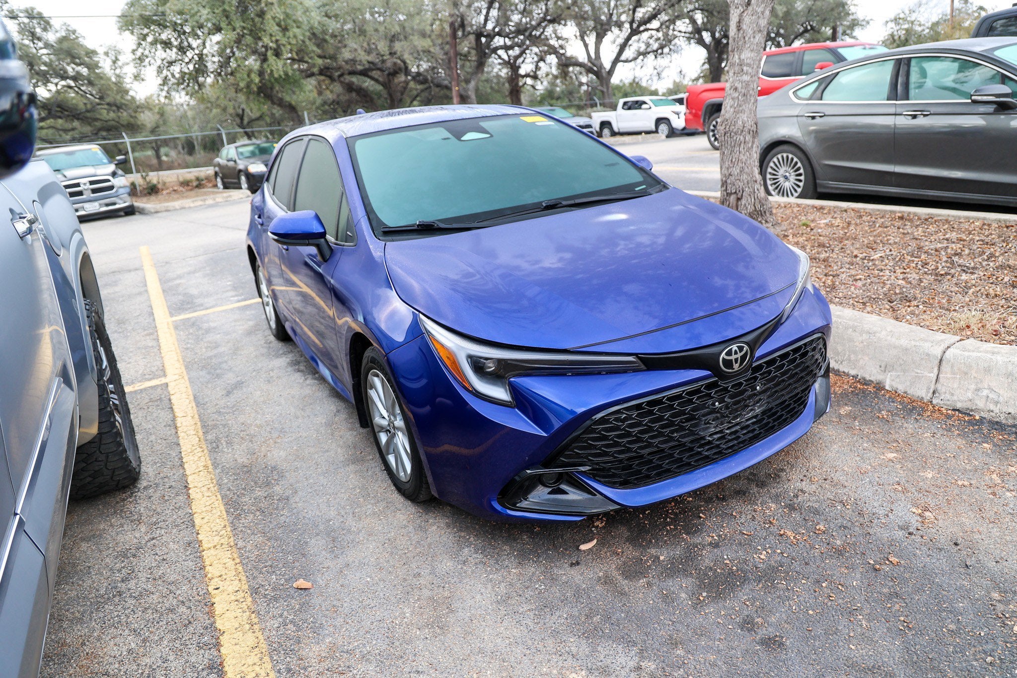 2023 Toyota COROLLA HATCHBACK SE