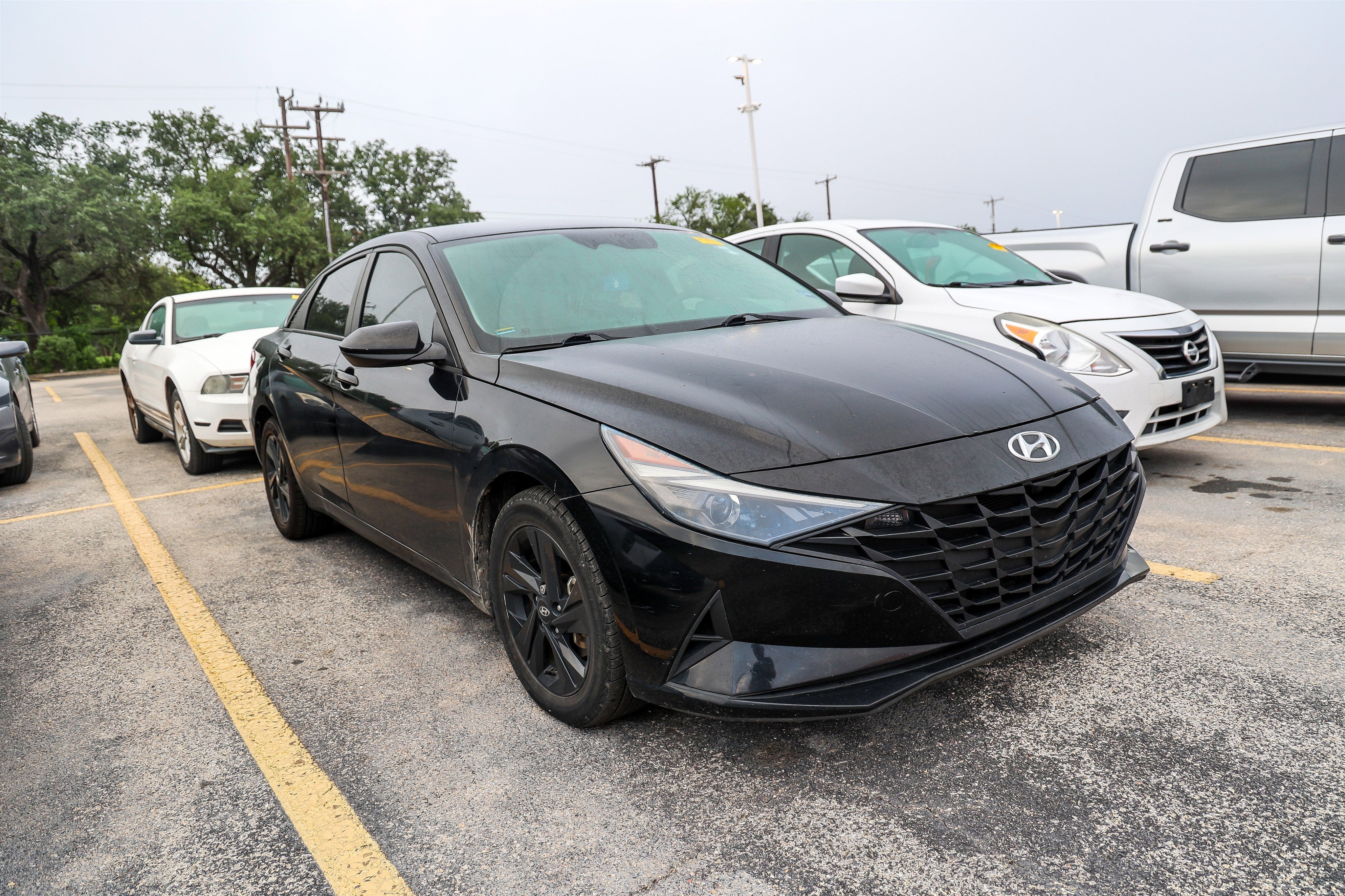 2023 Hyundai Elantra Blue