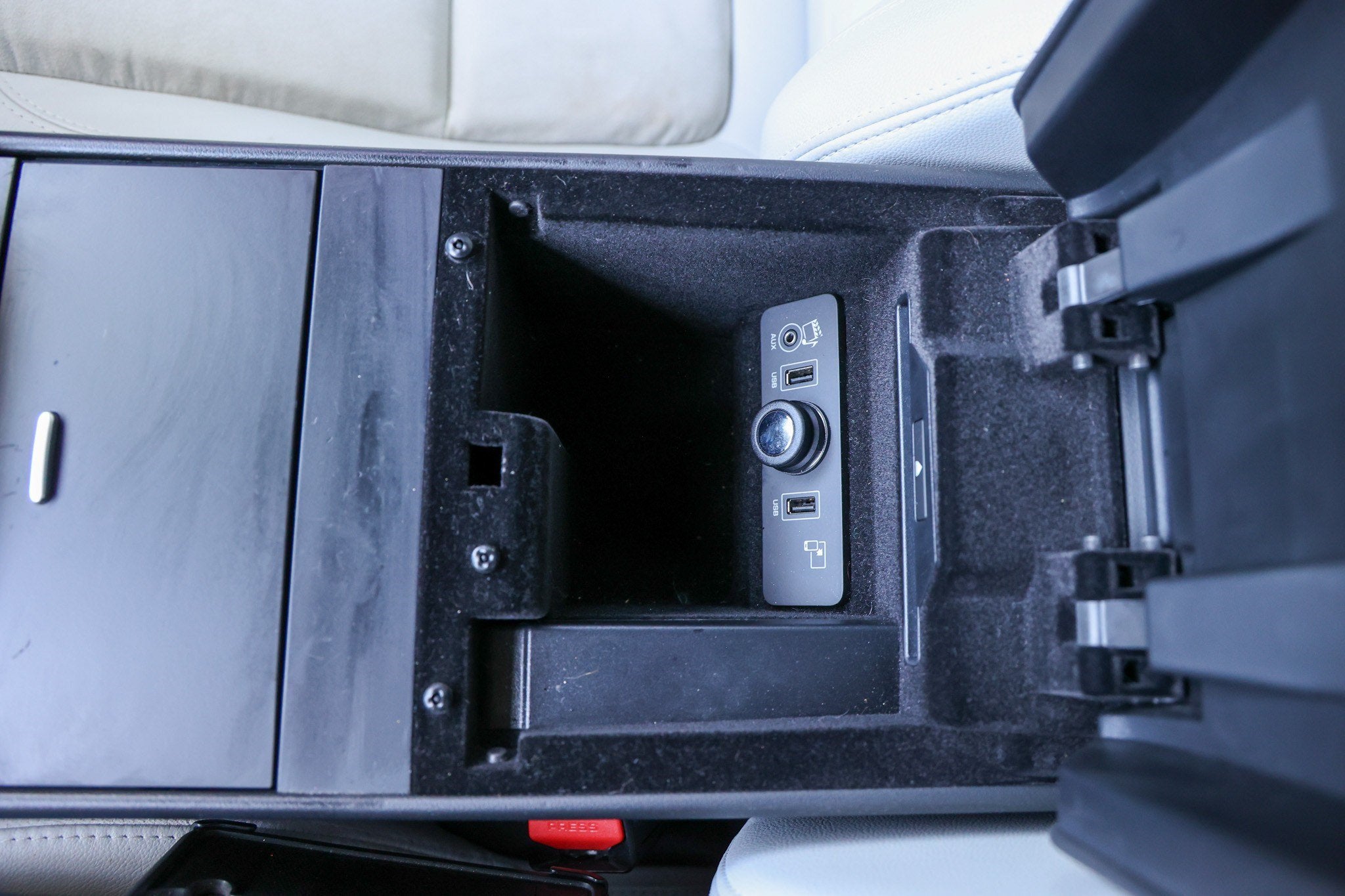 2016 Jaguar F-TYPE 2DR CPE AT PREMIU