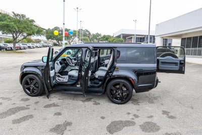2025 Land Rover Defender X-Dynamic SE