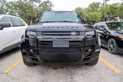 2025 Land Rover Defender X-Dynamic SE