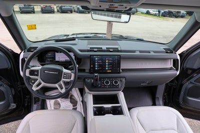 2025 Land Rover Defender X-Dynamic SE