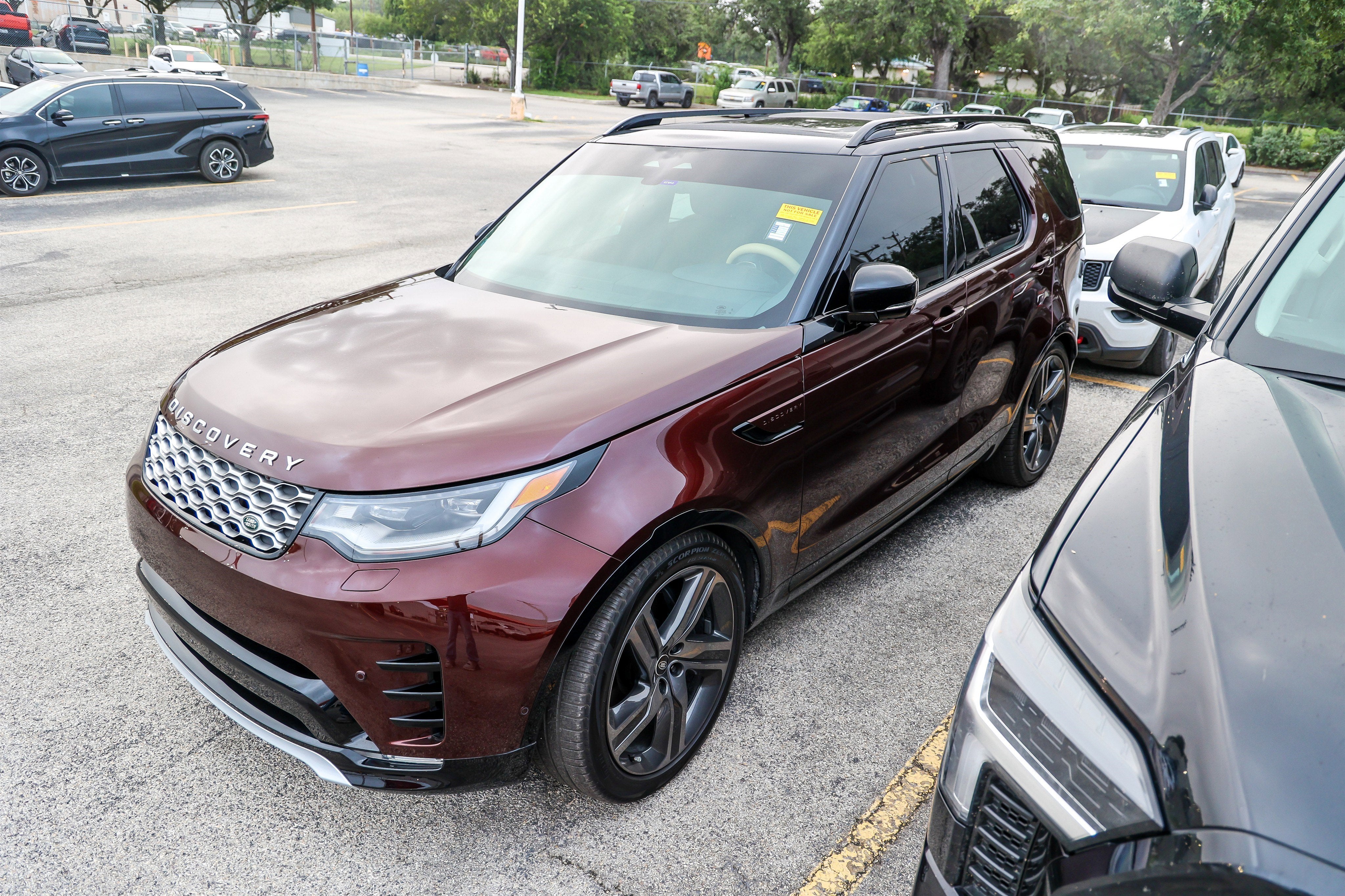 2026 Land Rover Discovery Gemini Edition