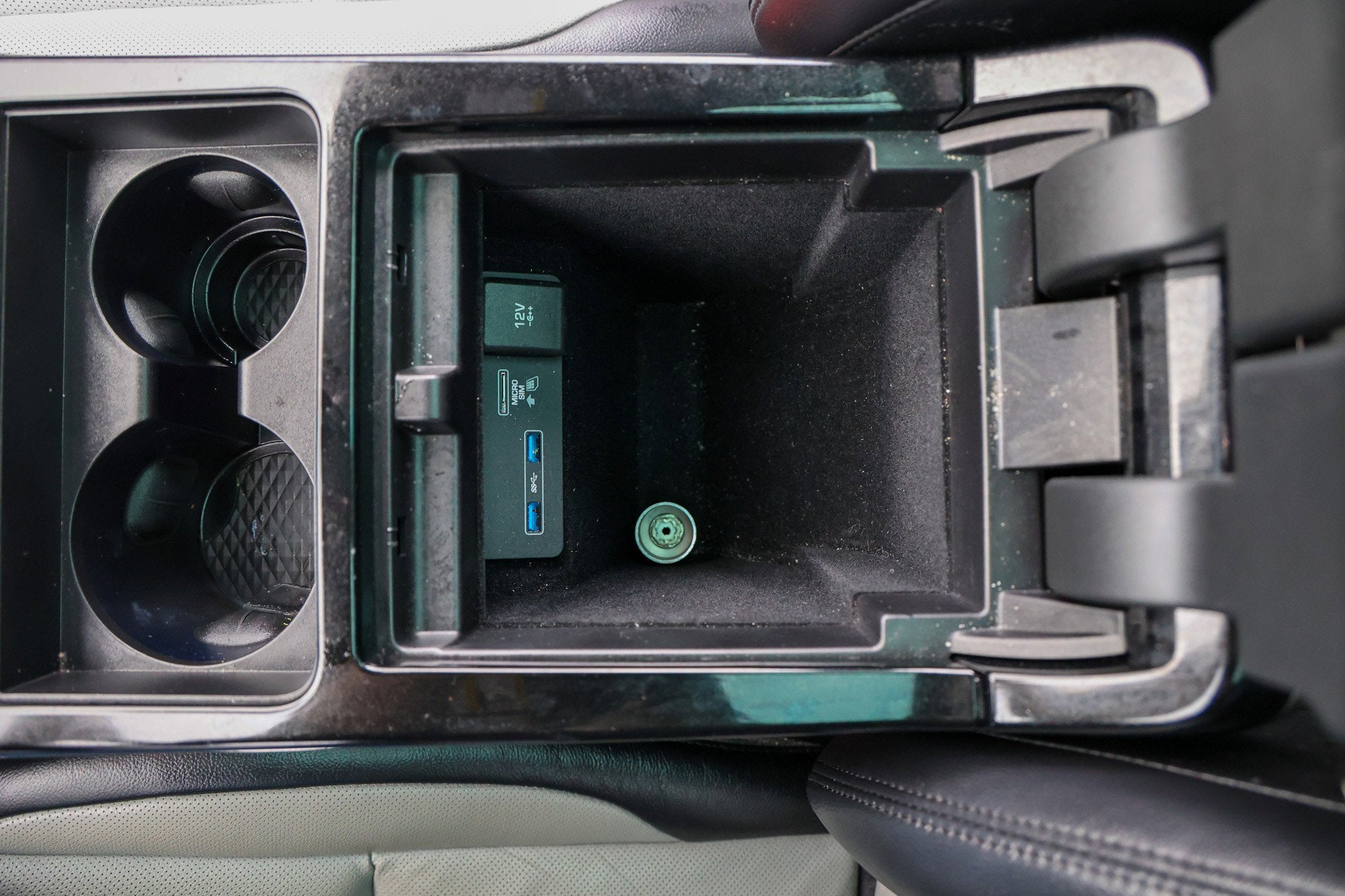 2020 Land Rover Range Rover Evoque First Edition