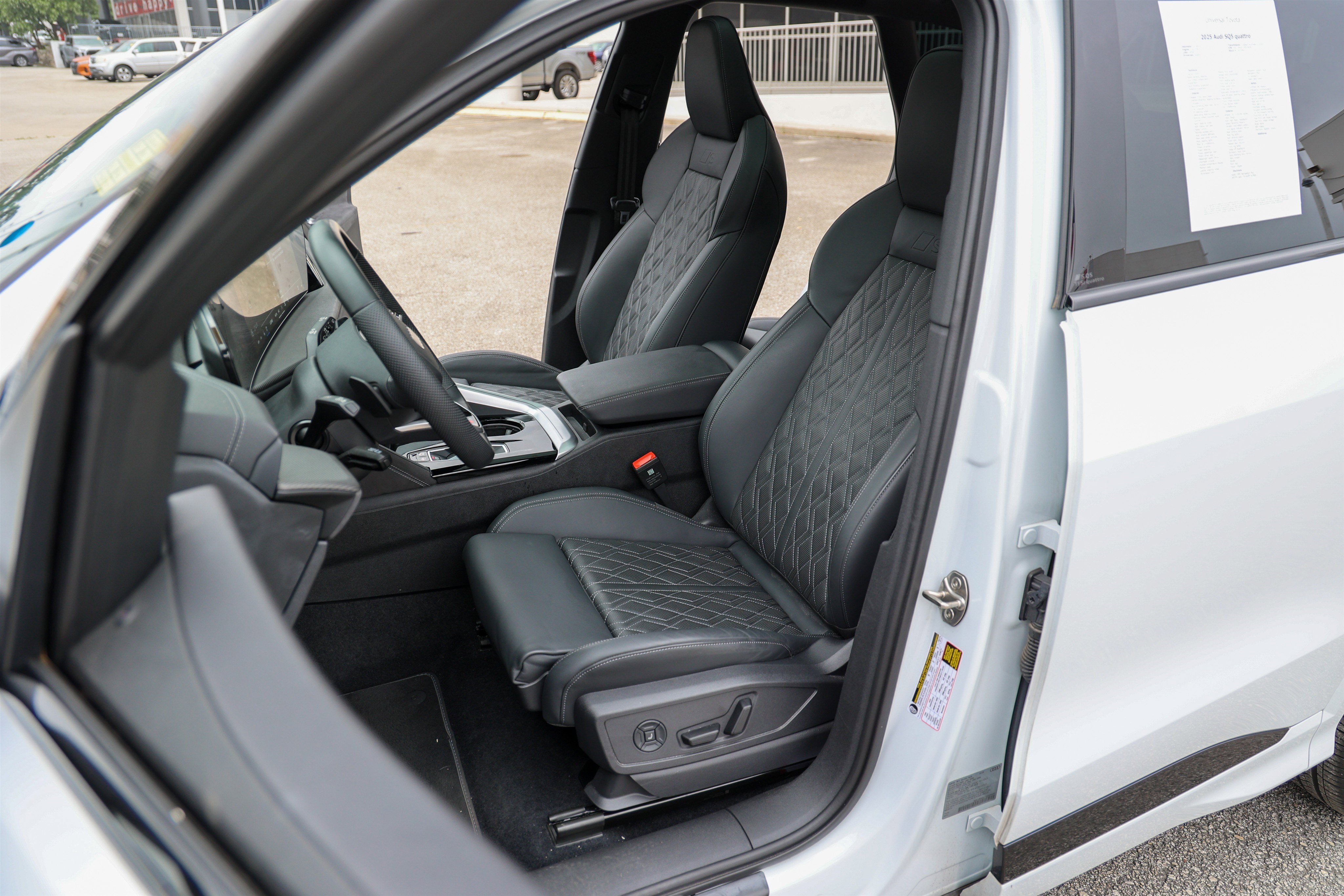 2025 Audi SQ5 Premium Plus