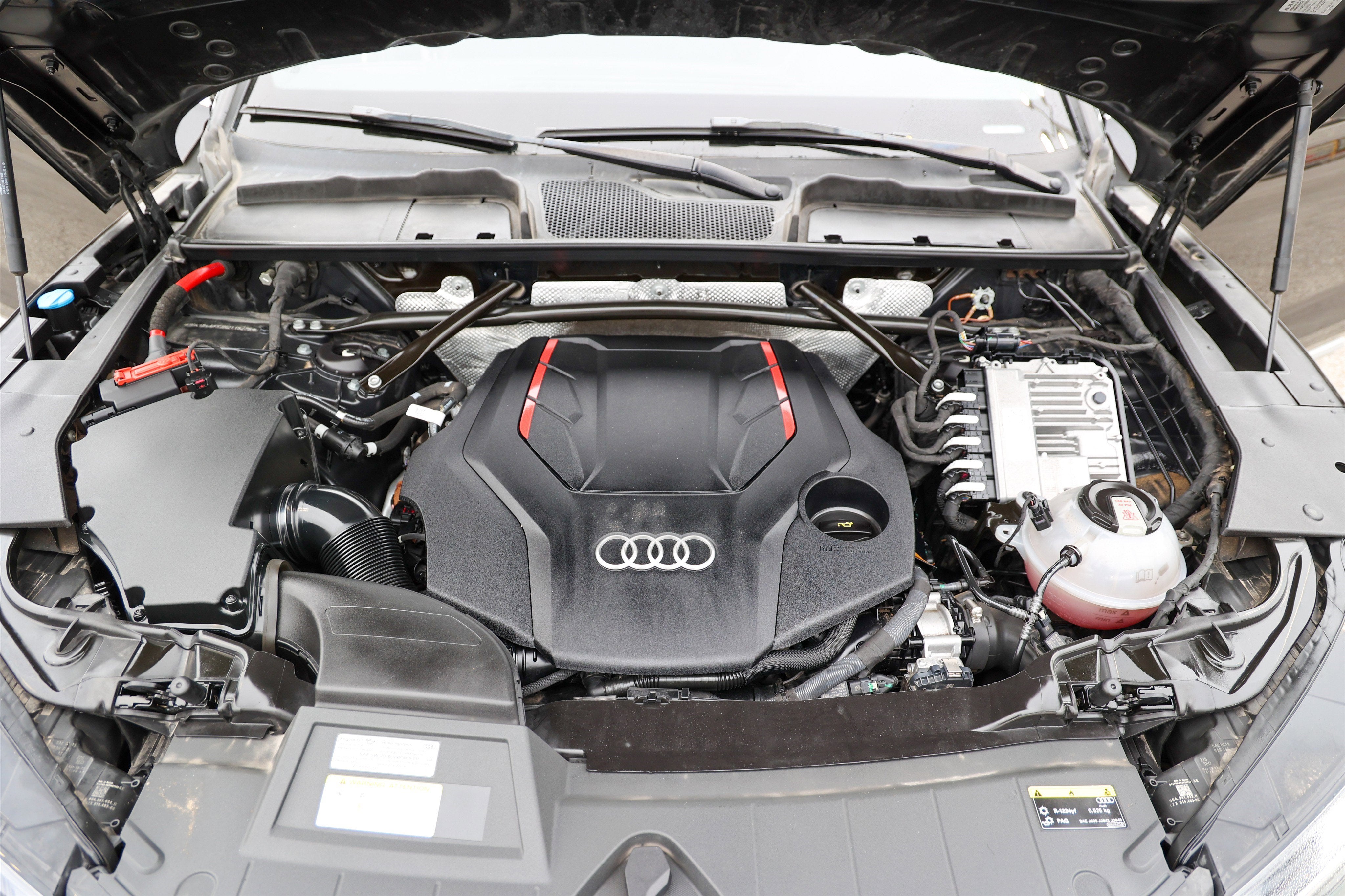 2022 Audi SQ5 Premium Plus