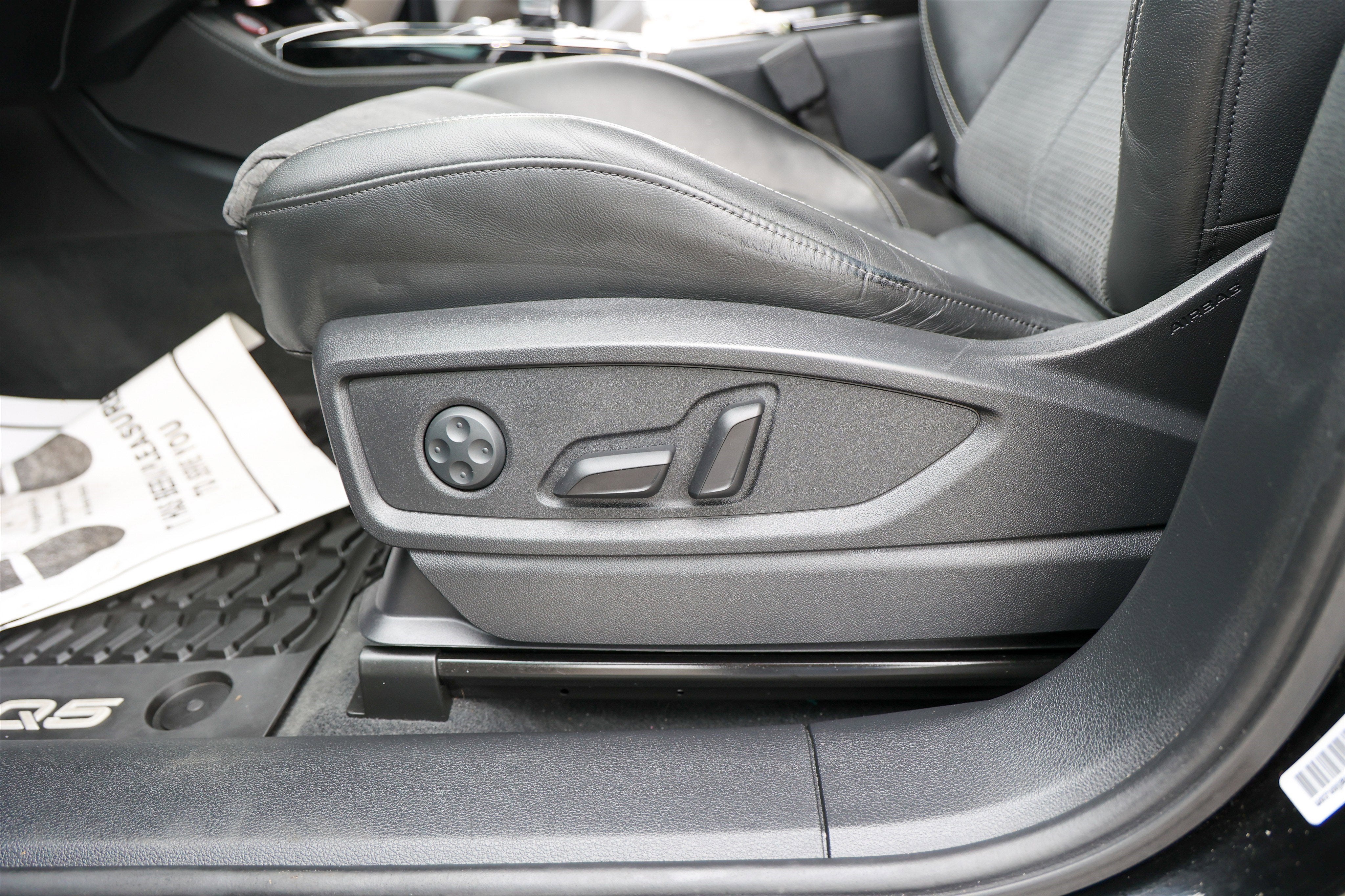 2022 Audi SQ5 Premium Plus