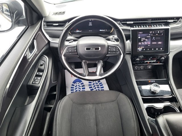 2022 Jeep Grand Cherokee L Laredo