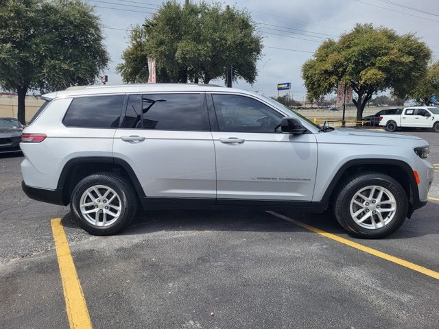 2022 Jeep Grand Cherokee L Laredo