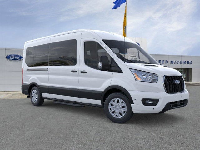 2025 Ford Transit Passenger Wagon XLT