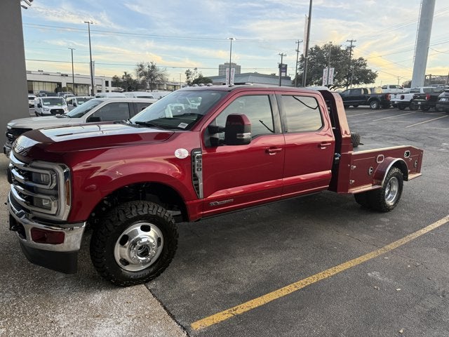 2026 Ford Super Duty F-350 DRW Lariat