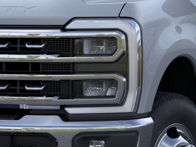 2026 Ford Super Duty F-350 DRW LARIAT