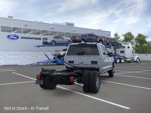 2026 Ford Super Duty F-350 DRW LARIAT