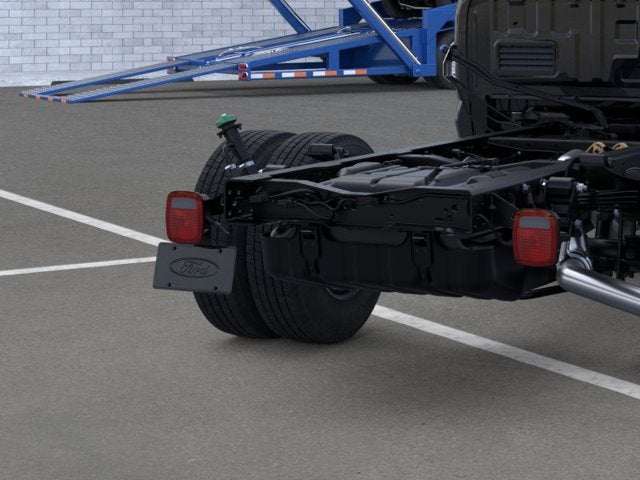 2026 Ford Super Duty F-350 DRW LARIAT