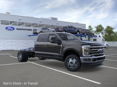 2026 Ford Super Duty F-350 DRW LARIAT