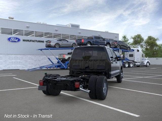 2026 Ford Super Duty F-350 DRW LARIAT