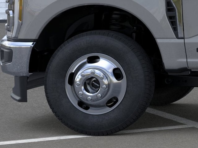 2026 Ford Super Duty F-350 DRW F-350® LARIAT®