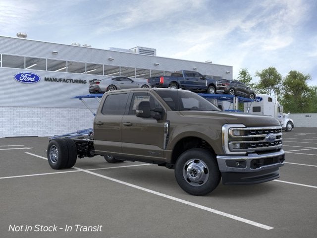 2026 Ford Super Duty F-350 DRW F-350® LARIAT®