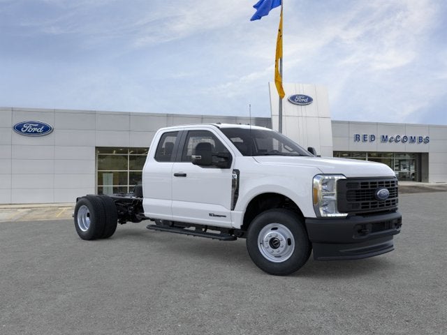 2026 Ford Super Duty F-350 DRW XL