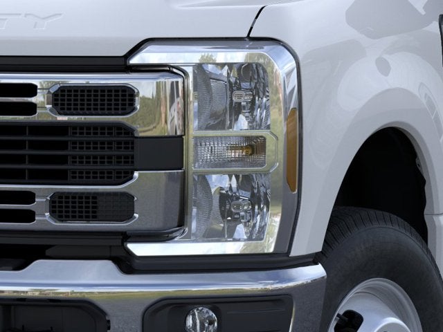 2026 Ford Super Duty F-350 DRW F-350® XLT