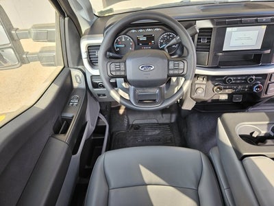 2024 Ford Super Duty F-350 DRW Chassis Cab XL