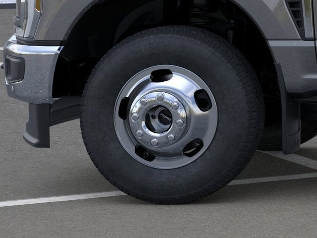 2026 Ford Super Duty F-350 DRW LARIAT