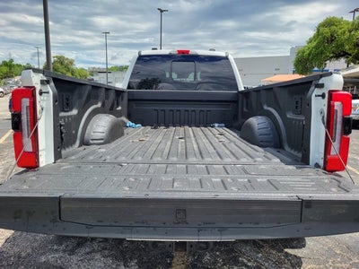 2025 Ford Super Duty F-350 DRW Platinum