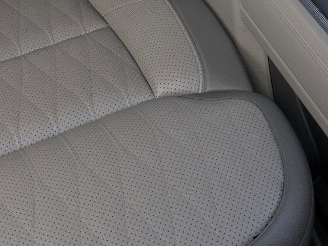 2026 Ford Super Duty F-350 DRW Platinum