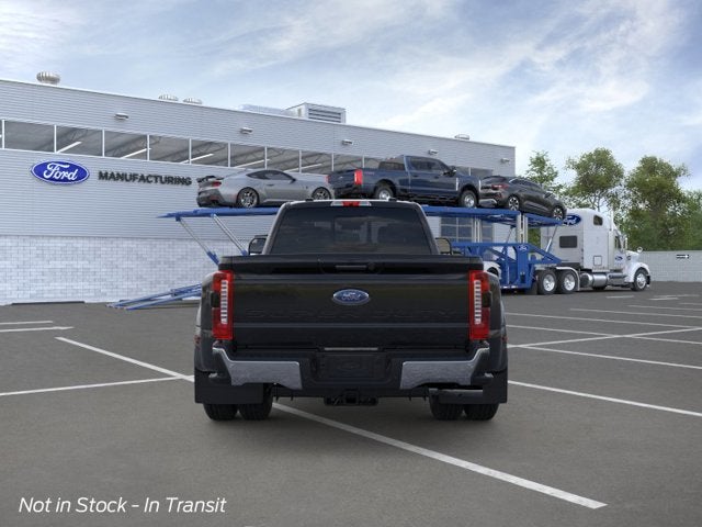 2026 Ford Super Duty F-350 DRW F-350® Lariat®