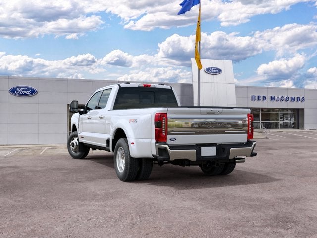 2027 Ford Super Duty F-350 DRW F-350® King Ranch®
