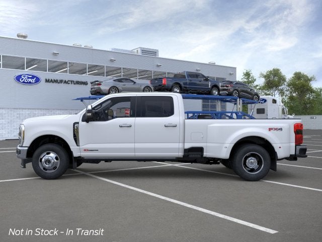 2026 Ford Super Duty F-350 DRW LARIAT