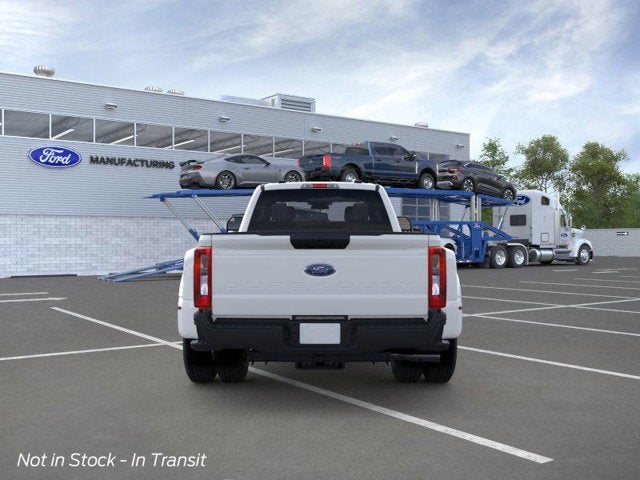 2026 Ford Super Duty F-350 DRW Base
