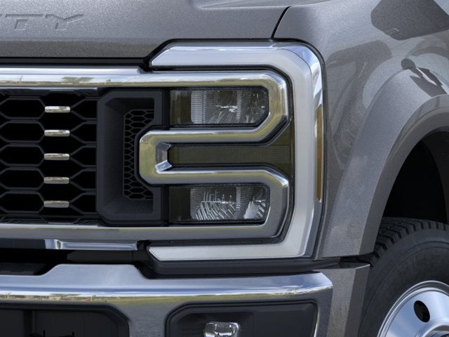 2026 Ford Super Duty F-450 DRW LARIAT