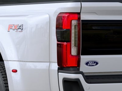 2027 Ford Super Duty F-450 DRW Platinum