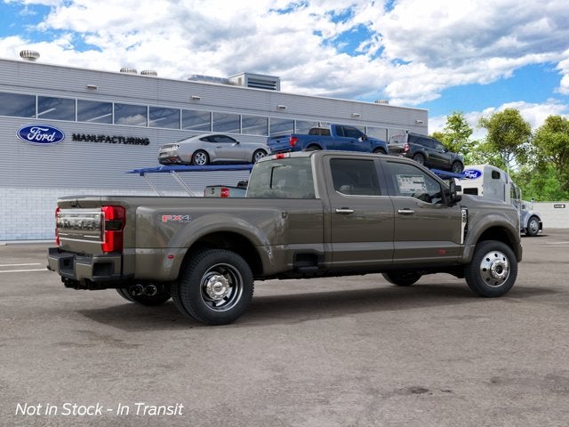 2027 Ford Super Duty F-450 DRW Platinum