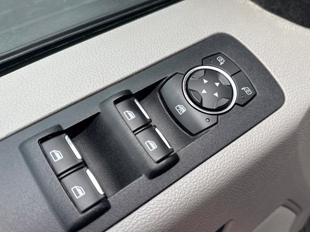 2016 Ford F-150 Base
