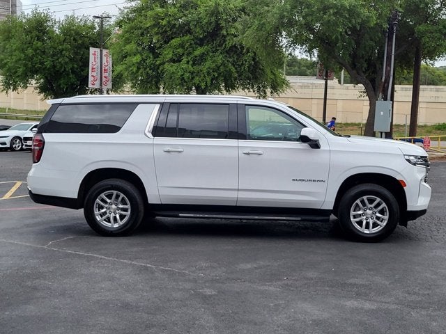 2024 Chevrolet Suburban LT