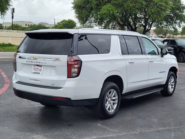 2024 Chevrolet Suburban LT