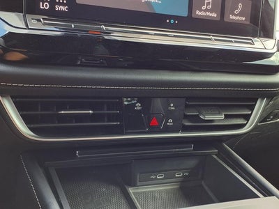2024 Volkswagen Atlas Cross Sport 2.0T SE