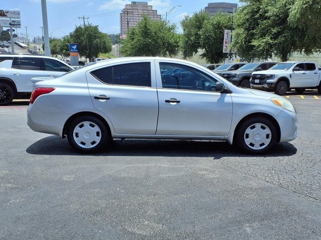 2013 Nissan Versa S Plus