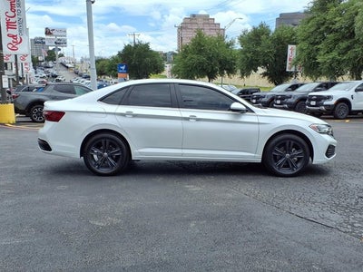 2024 Volkswagen Jetta SE