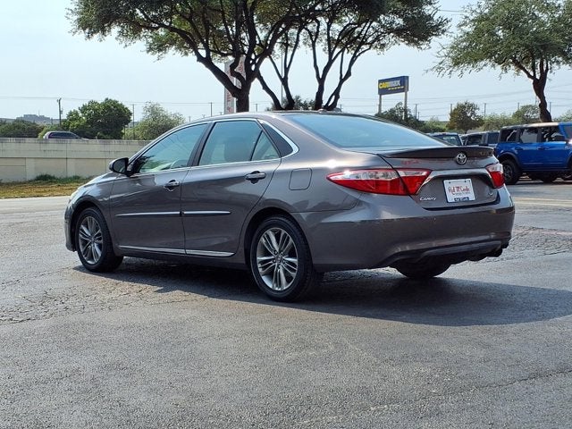 2017 Toyota Camry SE