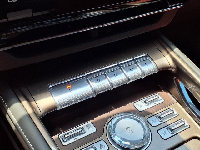 2025 Lincoln Nautilus Black Label