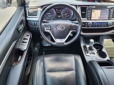 2019 Toyota Highlander LIMITED PLATINU